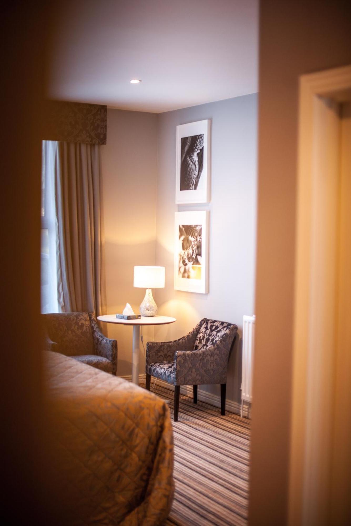 York House 4*