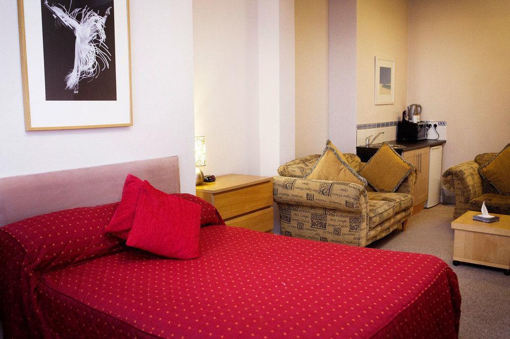 York House 4*